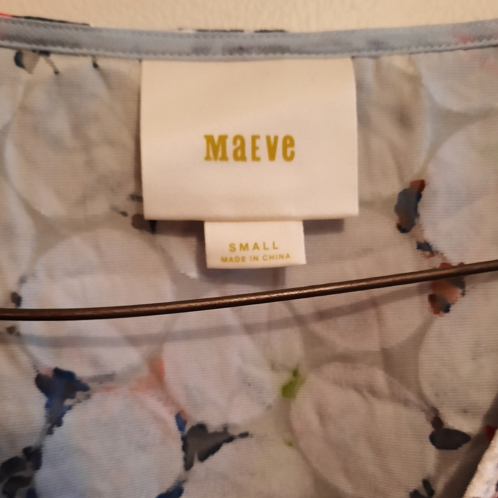 Anthropologie Maeve Umi Wrap Top Velvet Floral - Picture 7 of 15